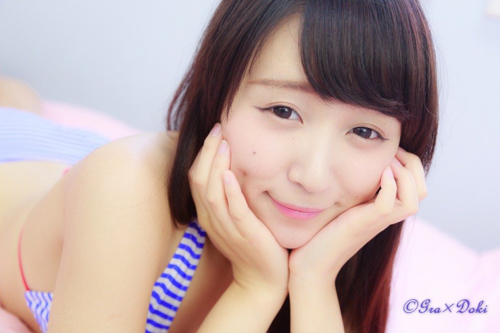 武井絵里子さん水着ポートレート
