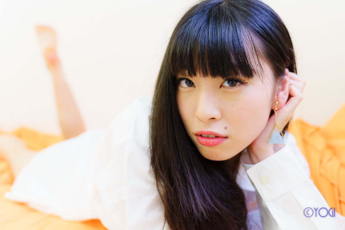 宮澤美琴さんの私服ポートレート