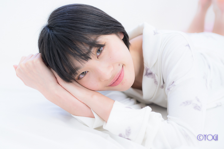 宮澤美琴 私服ポートレート