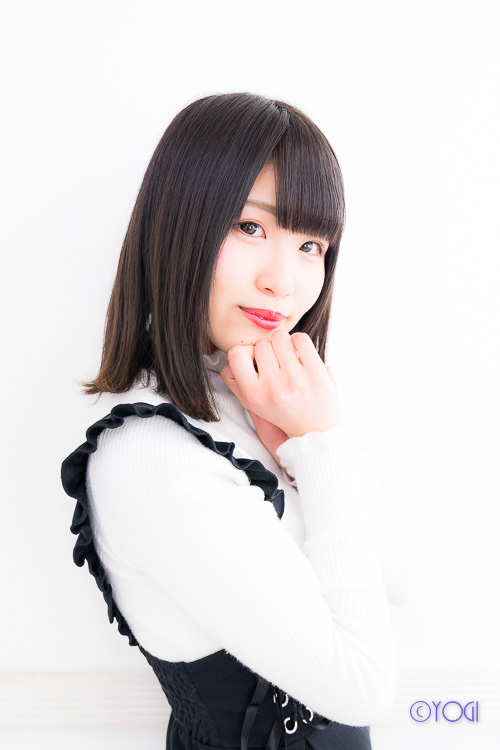 今井なぎさ 服ポートレート