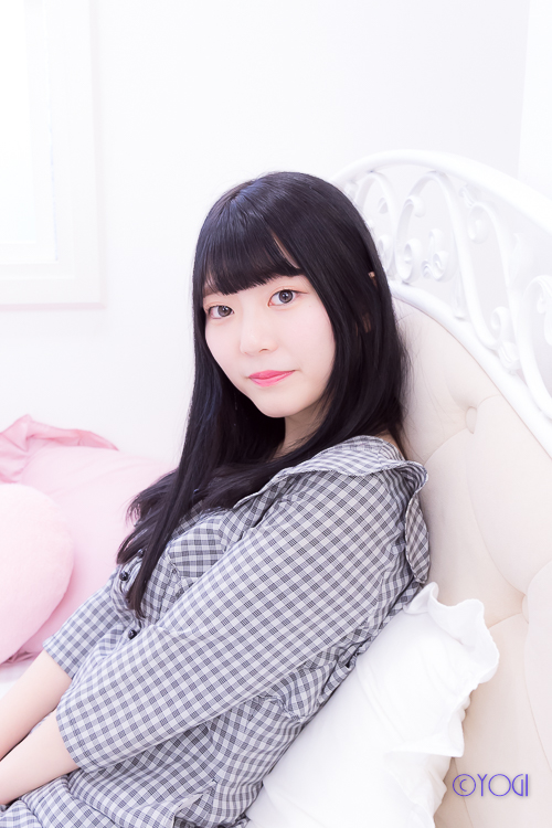 愛葉もも 私服ポートレート