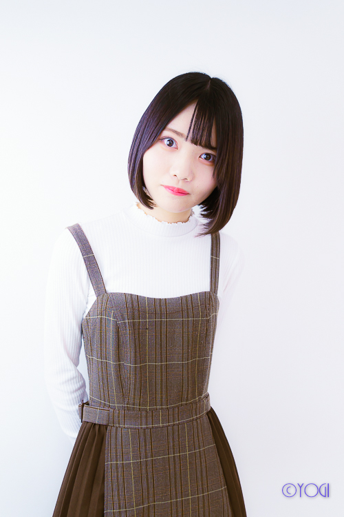 望月朱莉 私服ポートレート