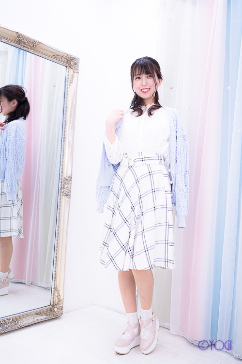 國井紫苑 私服ポートレート