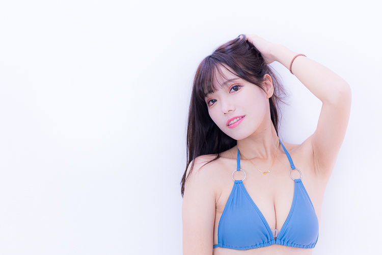 眞仲翔子 水着ポートレート