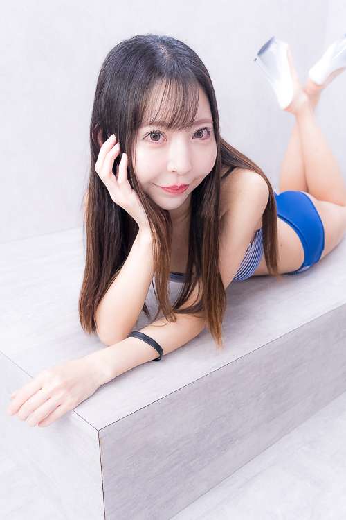 花瀬凛 水着ポートレート