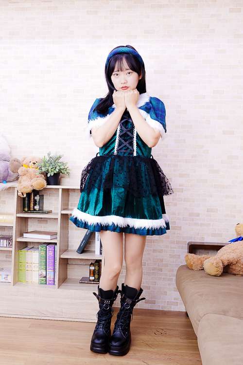 斎藤みな 私服ポートレート