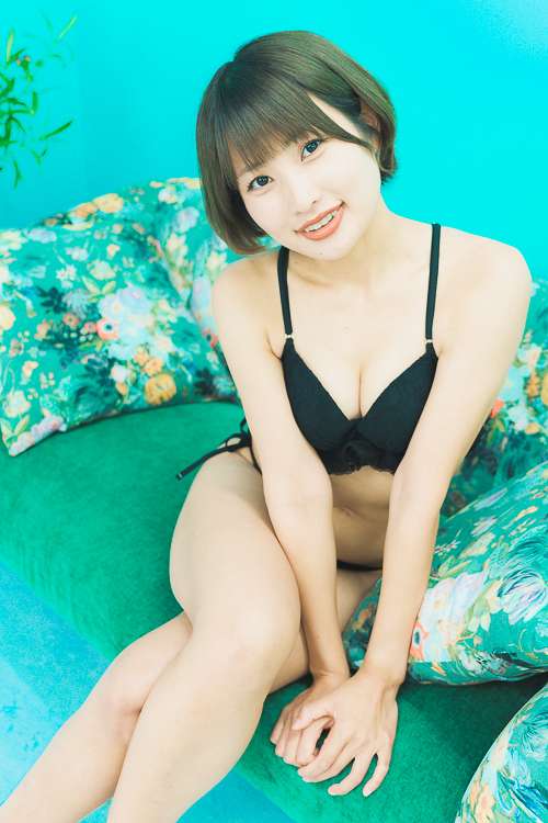 籠巻絵美理 水着ポートレート